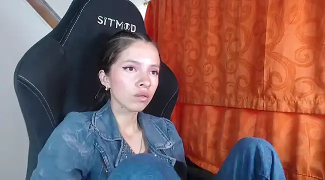 Snapshot of sweetdam12 chatting on 20, 2, 2025 sweetdam12 online show from 20, 2, 2025