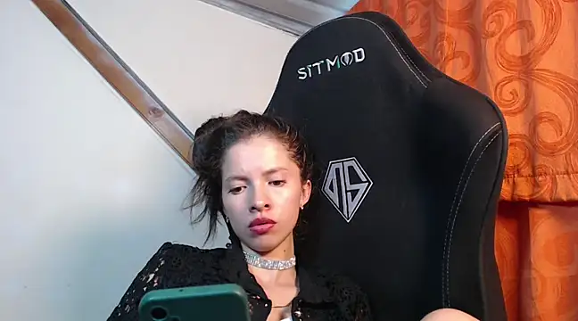 Snapshot of sweetdam12 chatting on 27, 2, 2025 sweetdam12 online show from 27, 2, 2025
