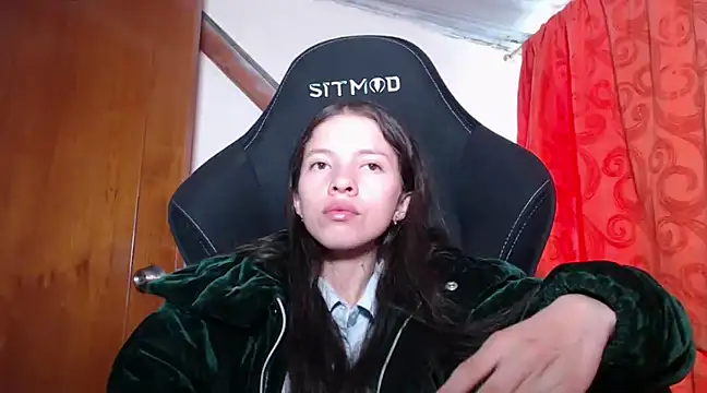 Snapshot of sweetdam12 chatting on 10, 3, 2025 sweetdam12 online show from 10, 3, 2025