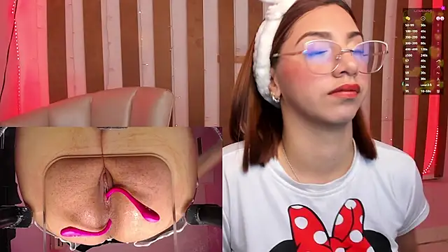 Snapshot of CamilaVegas_ chatting on 4, 3, 2025 CamilaVegas online show from 4, 3, 2025