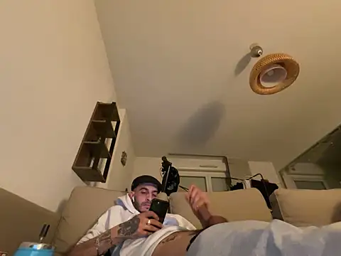 Rebeu313 online show from 5, 3, 2025