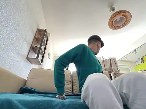 Rebeu313 online show from 10, 3, 2025