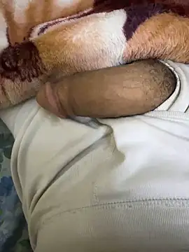 Snapshot of hamed-697 chatting on 8, 2, 2025 hamed-697 online show from 8, 2, 2025