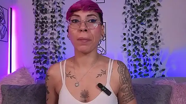 MiaMorgan  online show from 15, 3, 2026