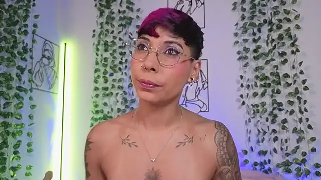 MiaMorgan  online show from 12, 5, 2026