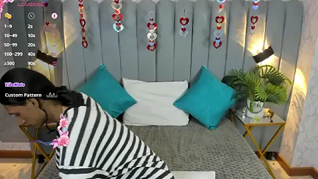 skyyfoxpraga online show from 10, 2, 2025