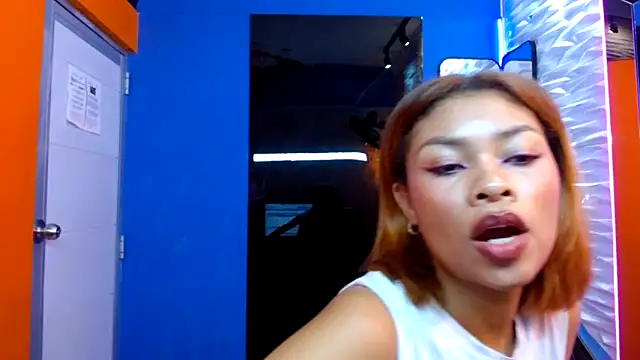 Perla prg online show from 8, 3, 2025