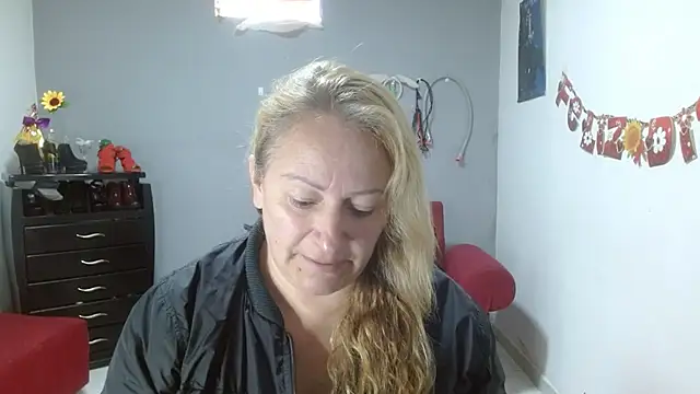 emperabigbootybigass online show from 17, 3, 2025