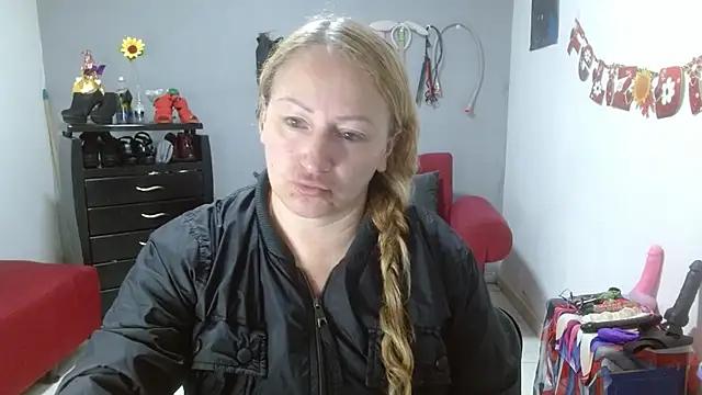 emperabigbootybigass online show from 18, 3, 2025