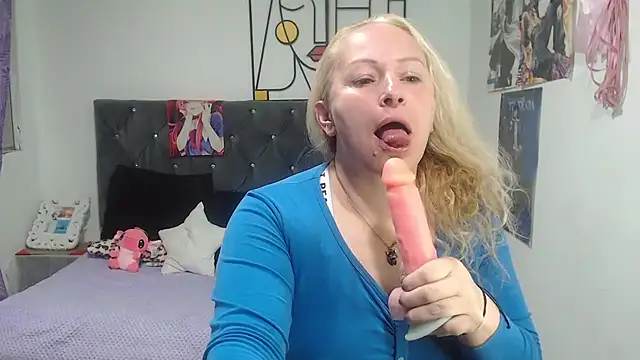 emperabigbootybigass online show from 6, 7, 2026