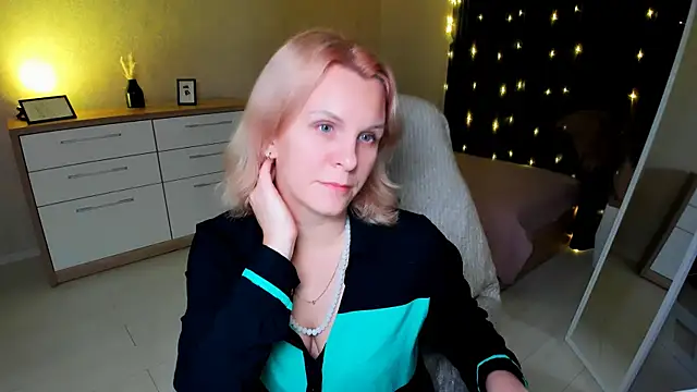 Louisa Bay online show from 6, 12, 2024