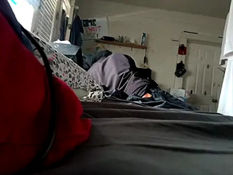 Snapshot of DevinToore chatting on 26, 10, 2025 DevinToore online show from 26, 10, 2025