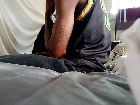 Snapshot of DevinToore chatting on 23, 11, 2025 DevinToore online show from 23, 11, 2025