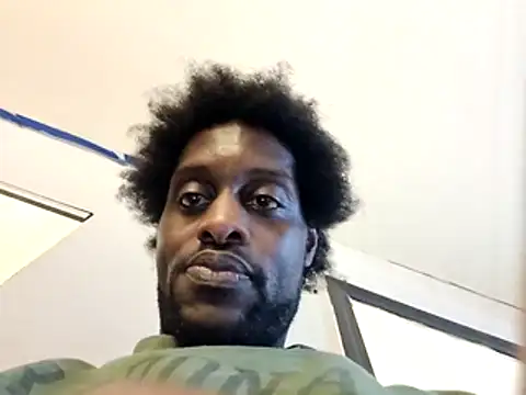 Snapshot of DevinToore chatting on 16, 12, 2025 DevinToore online show from 16, 12, 2025