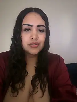 iTrapXXXBACKUP online show from 18, 3, 2025