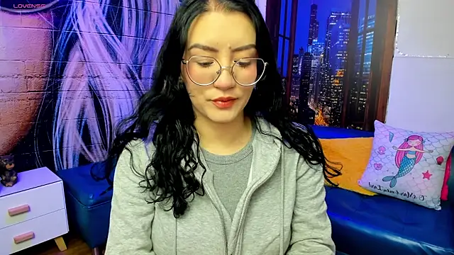 Snapshot of Violetaa_diazz chatting on 12, 12, 2024 Violetaa diazz online show from 12, 12, 2024