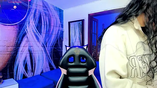 Snapshot of Violetaa_diazz chatting on 11, 3, 2025 Violetaa diazz online show from 11, 3, 2025