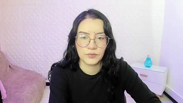 Snapshot of Violetaa_diazz chatting on 27, 9, 2025 Violetaa diazz online show from 27, 9, 2025