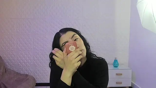 Snapshot of Violetaa_diazz chatting on 29, 9, 2025 Violetaa diazz online show from 29, 9, 2025