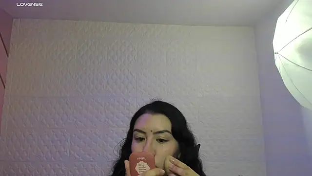 Snapshot of Violetaa_diazz chatting on 30, 9, 2025 Violetaa diazz online show from 30, 9, 2025