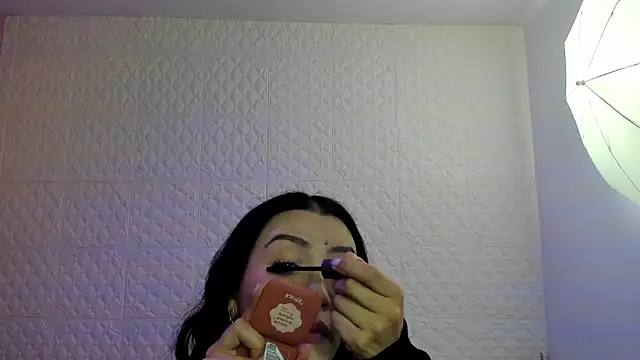 Snapshot of Violetaa_diazz chatting on 4, 11, 2025 Violetaa diazz online show from 4, 11, 2025