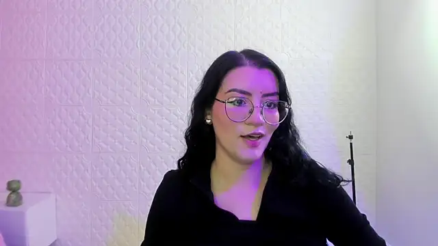 Snapshot of Violetaa_diazz chatting on 11, 5, 2026 Violetaa diazz online show from 11, 5, 2026