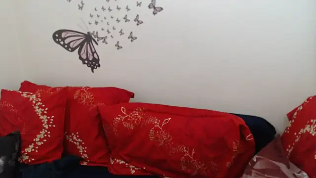 LadyHellene online show from 28, 2, 2025