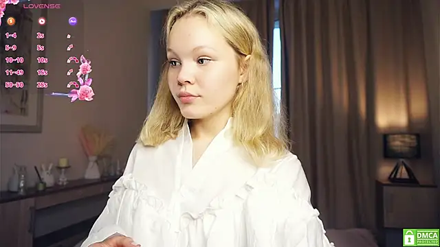 Snapshot of CloverChurchey chatting on 11, 9, 2025 CloverChurchey online show from 11, 9, 2025