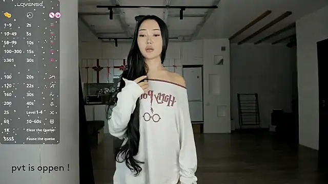 Snapshot of sailorrmoon chatting on 18, 12, 2025 sailorrmoon online show from 18, 12, 2025