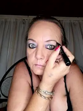 Kimmyb777 online show from 10, 4, 2026