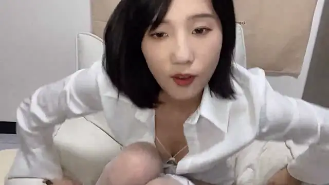 Snapshot of Arrebo1 chatting on 23, 12, 2024 Arrebo1 online show from 23, 12, 2024