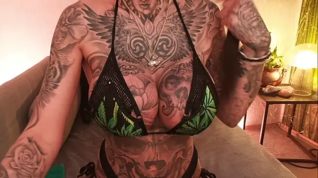 MeganWitch online show from 17, 3, 2025