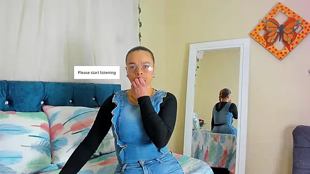 Snapshot of cristalwalker__ chatting on 21, 10, 2025 cristalwalker online show from 21, 10, 2025