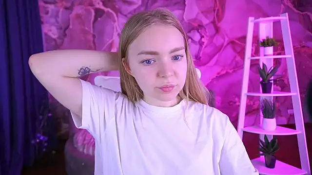 EmilySunshineS online show from 12, 11, 2025