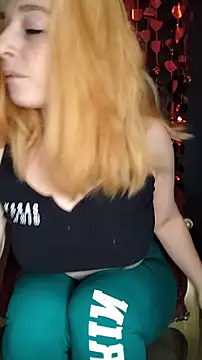 Snapshot of Sweet-SpicyOff chatting on 17, 2, 2025 Sweet-SpicyOff online show from 17, 2, 2025