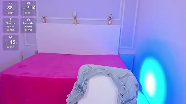 ScarlettWet9 online show from 2, 1, 2025