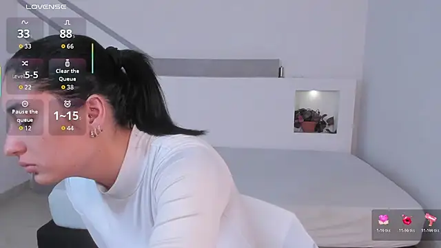 ScarlettWet9 online show from 4, 11, 2025