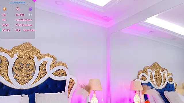 Snapshot of AshleyFerri chatting on 27, 10, 2025 AshleyFerri online show from 27, 10, 2025