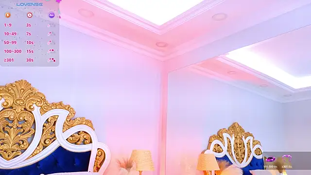 Snapshot of AshleyFerri chatting on 31, 10, 2025 AshleyFerri online show from 31, 10, 2025