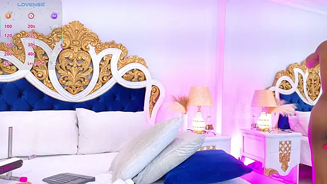 Snapshot of AshleyFerri chatting on 19, 11, 2025 AshleyFerri online show from 19, 11, 2025