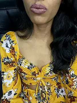 glam goddess online show from 18, 12, 2024