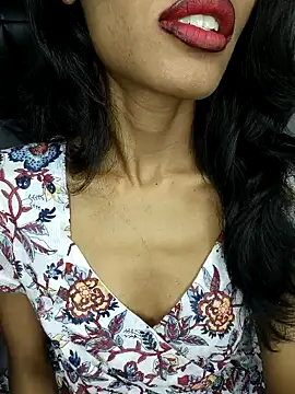 glam goddess online show from 8, 1, 2025