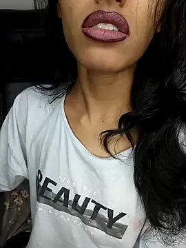 glam goddess online show from 10, 1, 2025