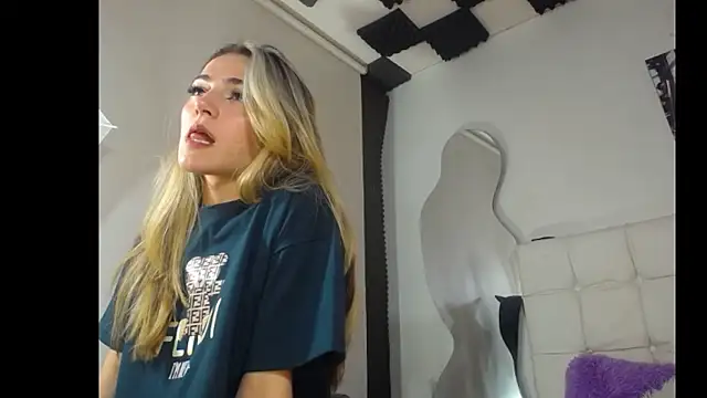 Snapshot of kaoz_36 chatting on 2, 12, 2024 kaoz 36 online show from 2, 12, 2024