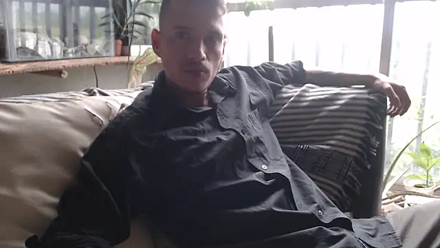 roystonee01 online show from 23, 2, 2026