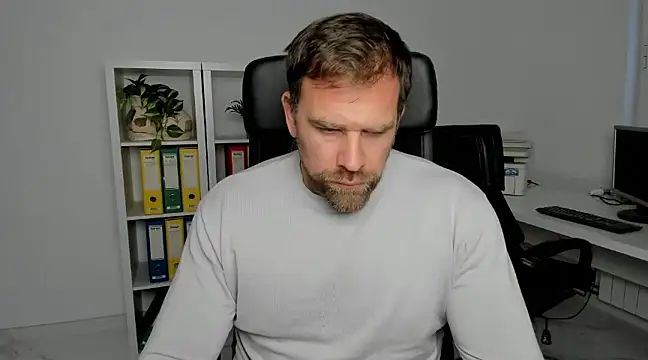 Snapshot of John-E-Dough chatting on 11, 12, 2024 John-E-Dough online show from 11, 12, 2024