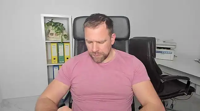 Snapshot of John-E-Dough chatting on 8, 1, 2025 John-E-Dough online show from 8, 1, 2025