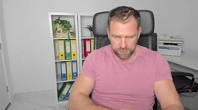 Snapshot of John-E-Dough chatting on 9, 1, 2025 John-E-Dough online show from 9, 1, 2025