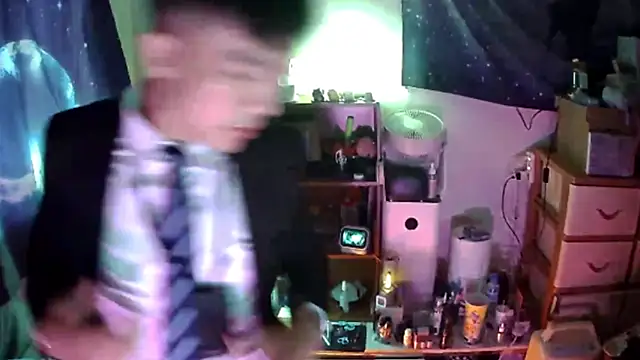 ex199212 online show from 7, 3, 2025