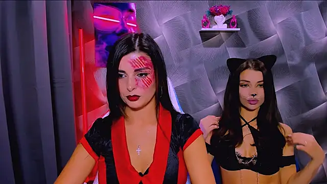 Snapshot of KayWuds chatting on 31, 10, 2025 KayWuds online show from 31, 10, 2025